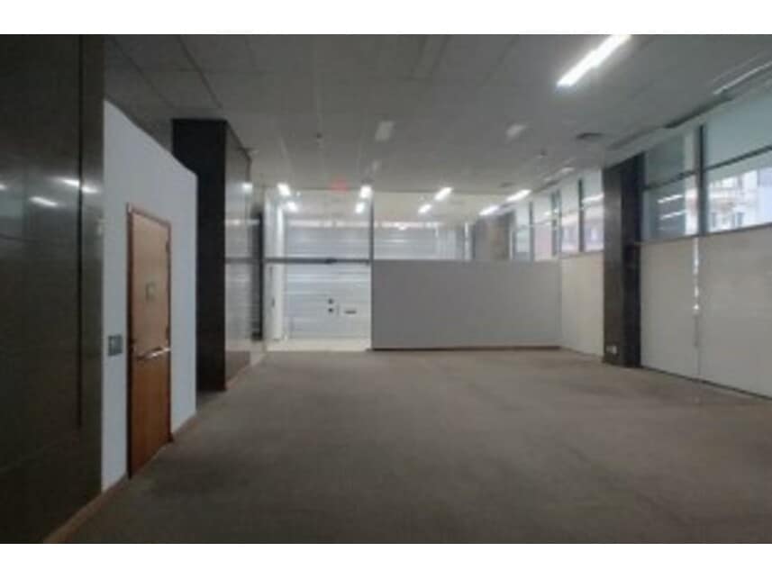 Salas Comerciais em leilão - Rua Líbero Badaró, 393 e 367 - São Paulo/SP - Banco Bradesco S/A | Z36678 — foto 19 de 26
