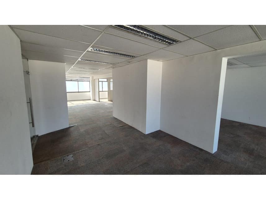 Sala Comercial em leilão - Avenida Paulista, 2073 - São Paulo/SP - Banco Santander Brasil S/A | Z36885 — foto 6 de 13