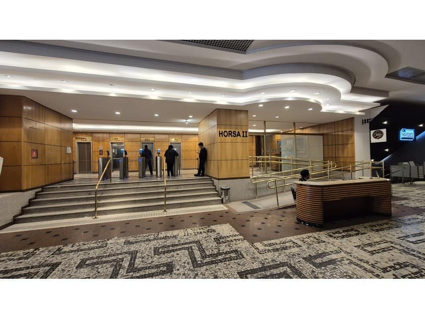 Sala Comercial em leilão - Avenida Paulista, 2073 - São Paulo/SP - Banco Santander Brasil S/A | Z36885 — foto 2 de 13