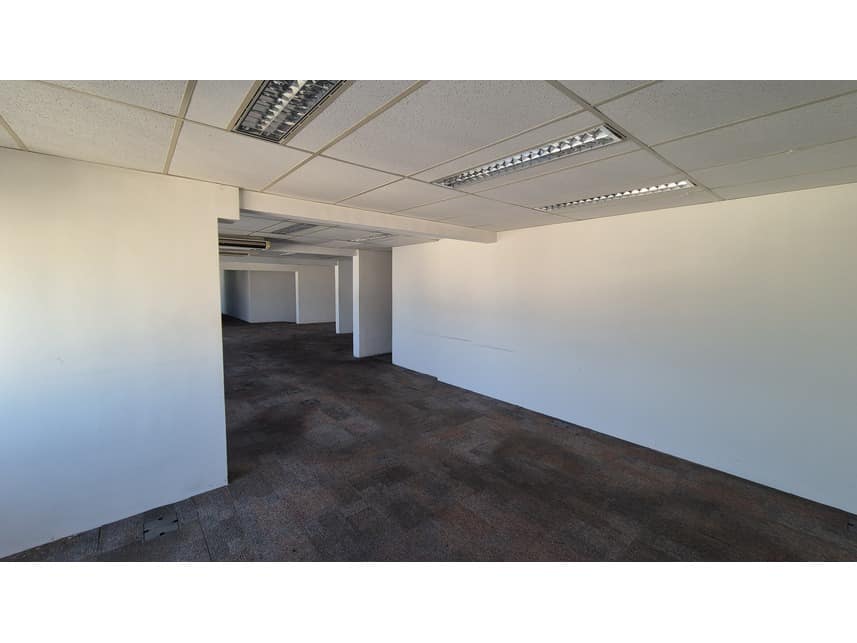 Sala Comercial em leilão - Avenida Paulista, 2073 - São Paulo/SP - Banco Santander Brasil S/A | Z36885 — foto 9 de 13