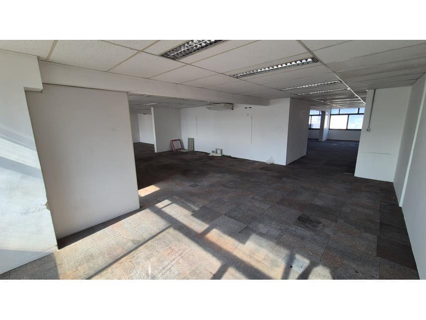 Sala Comercial em leilão - Avenida Paulista, 2073 - São Paulo/SP - Banco Santander Brasil S/A | Z36885 — foto 3 de 13